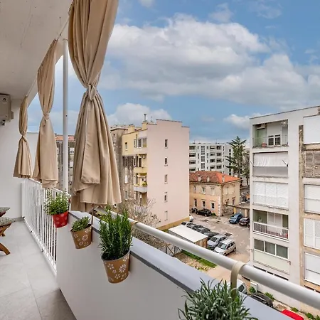 Urban Vibe * זאדאר